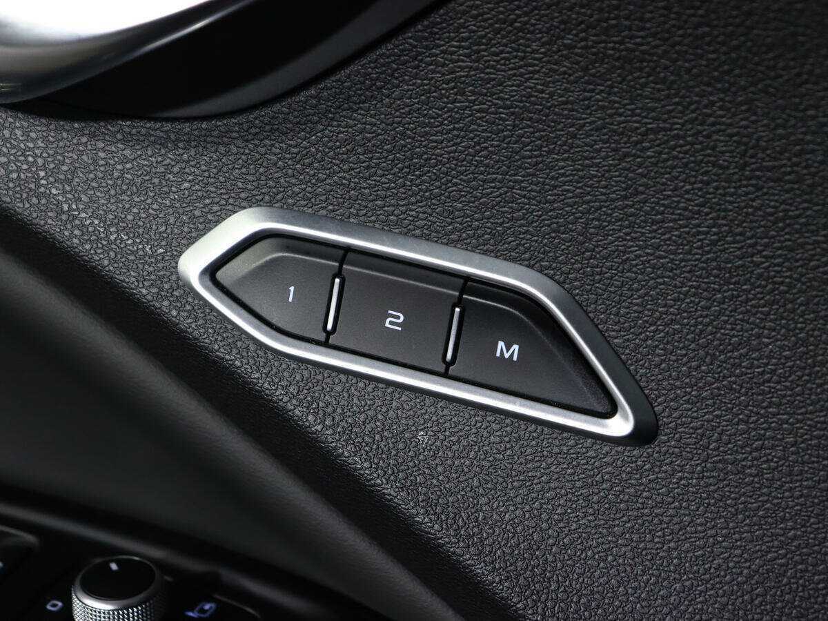 Geely Tugella 2022