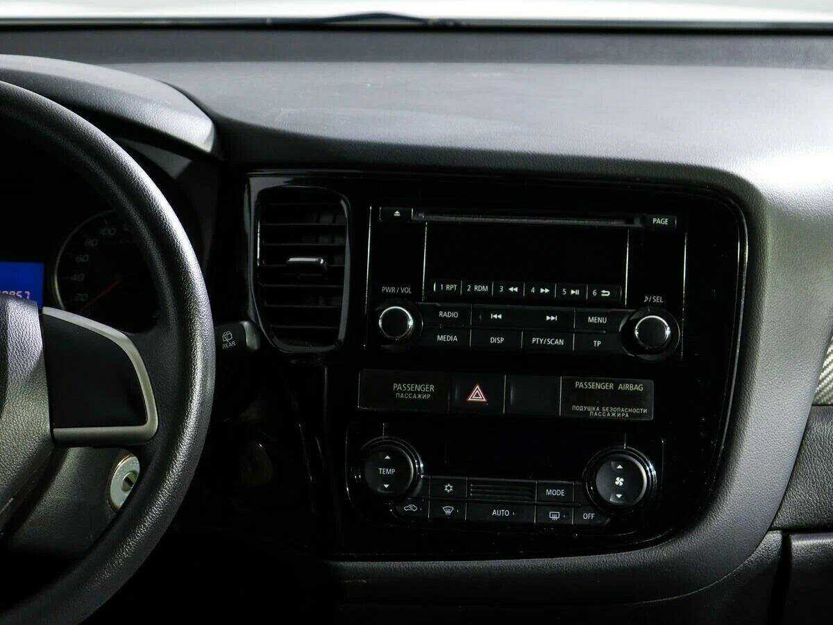 Mitsubishi Outlander 2012