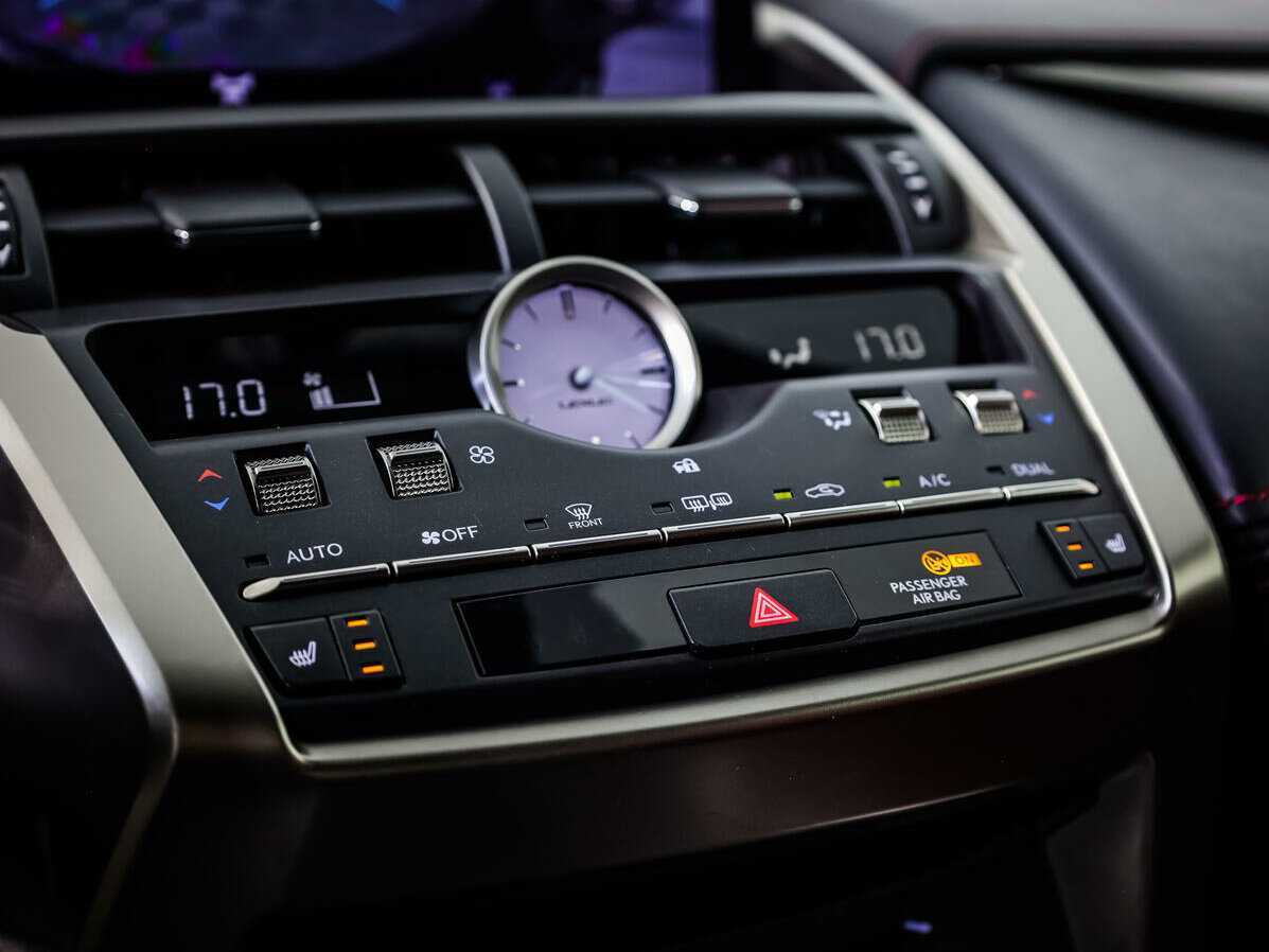 Lexus NX 2020