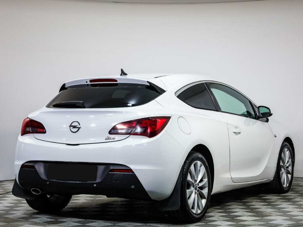 Opel Astra 2012