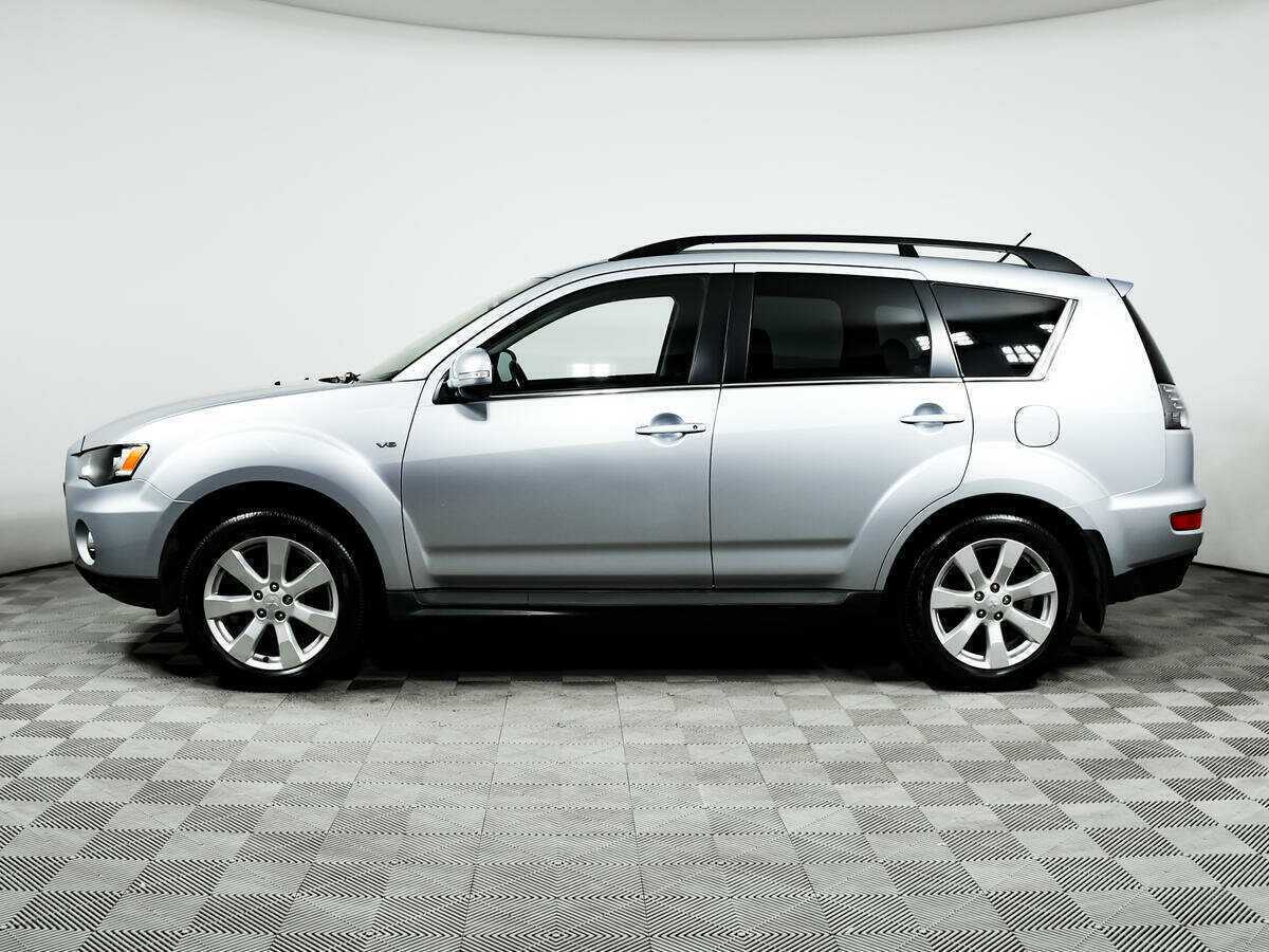 Mitsubishi Outlander 2011