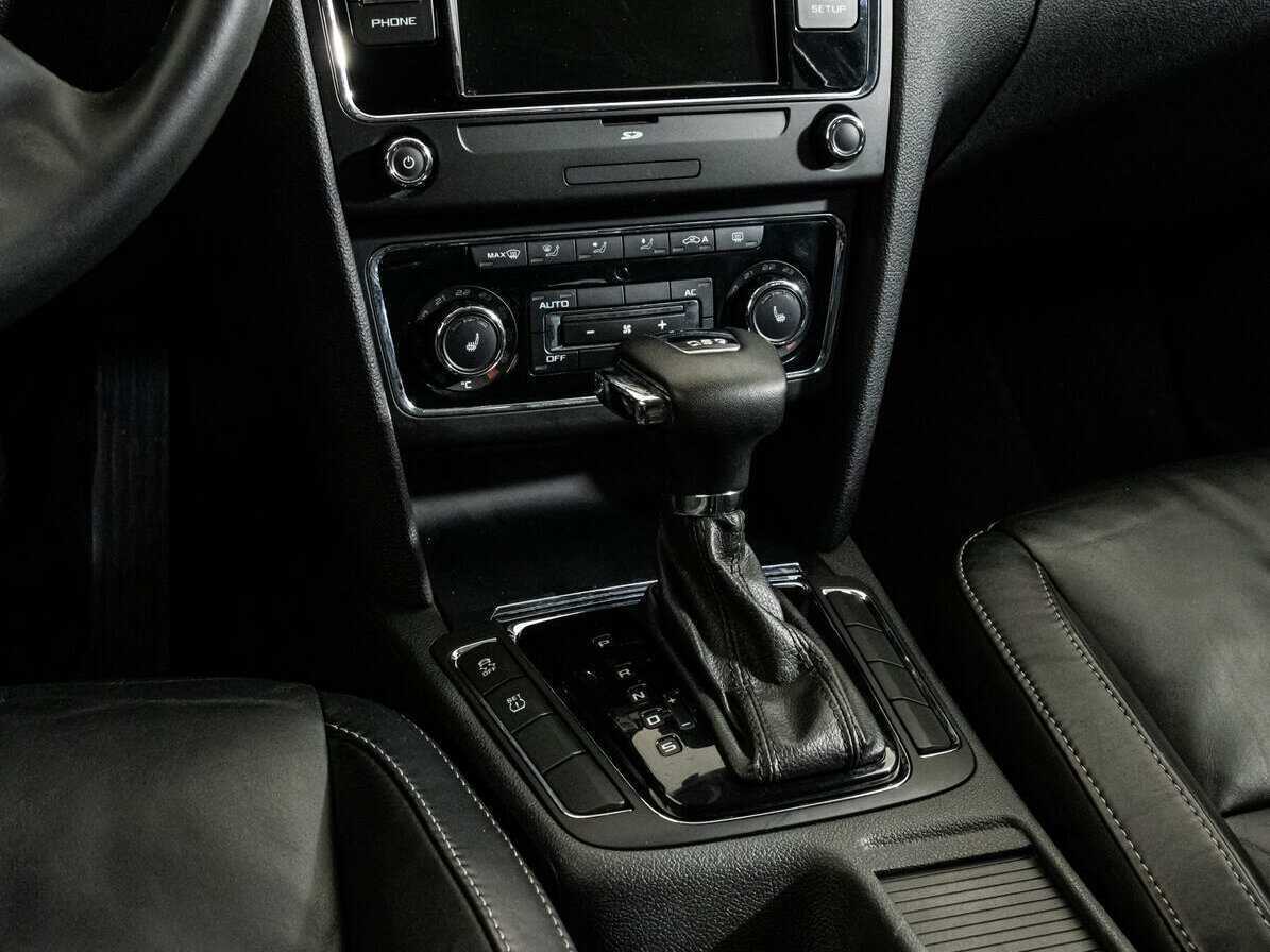 Skoda Superb 2011