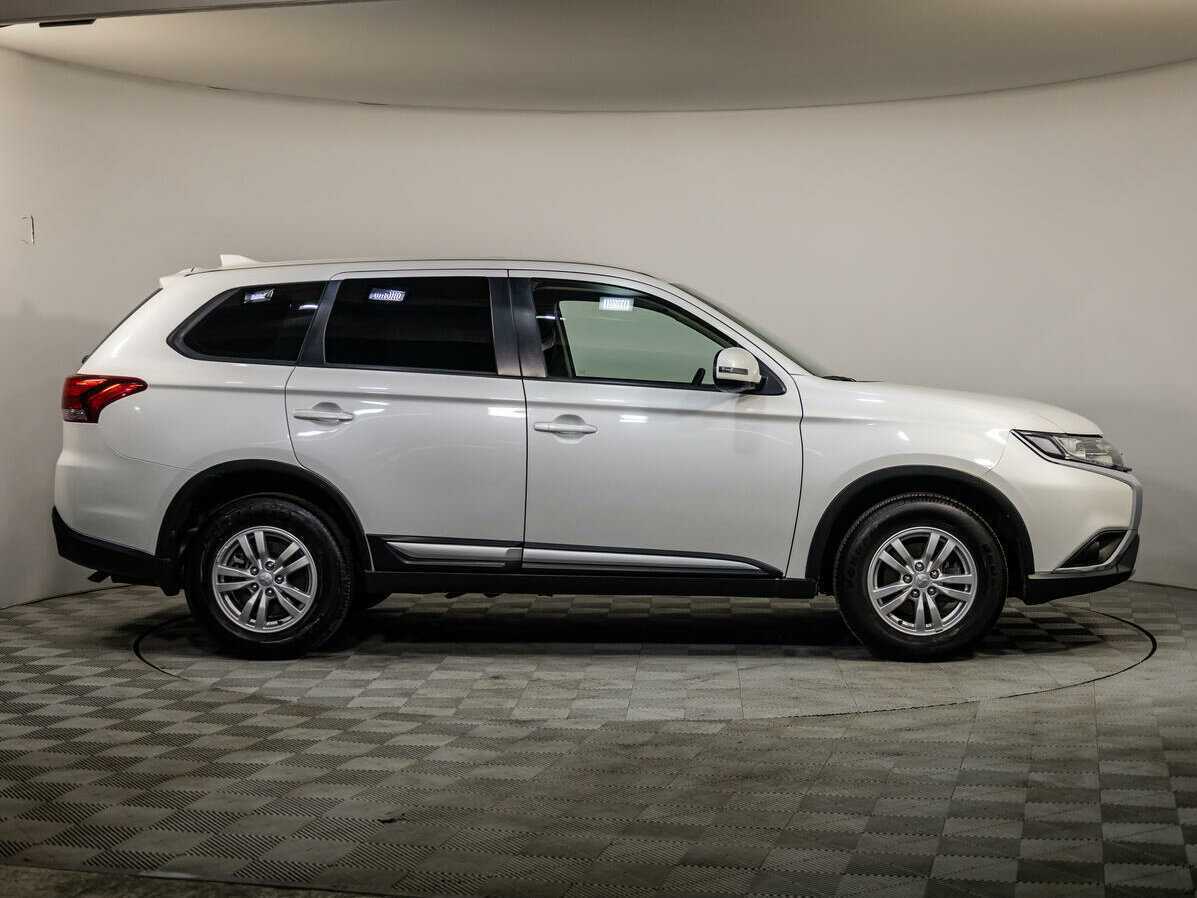Mitsubishi Outlander 2020