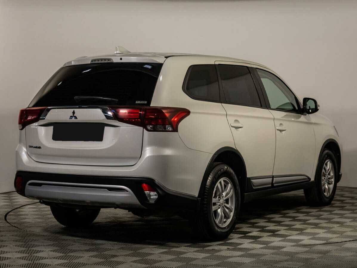 Mitsubishi Outlander 2020
