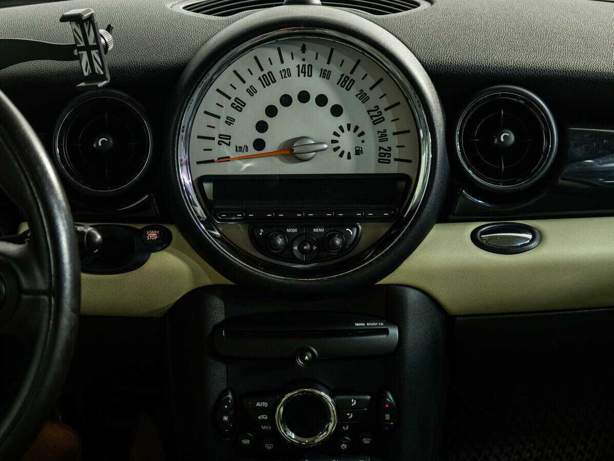 Mini Hatch 2010