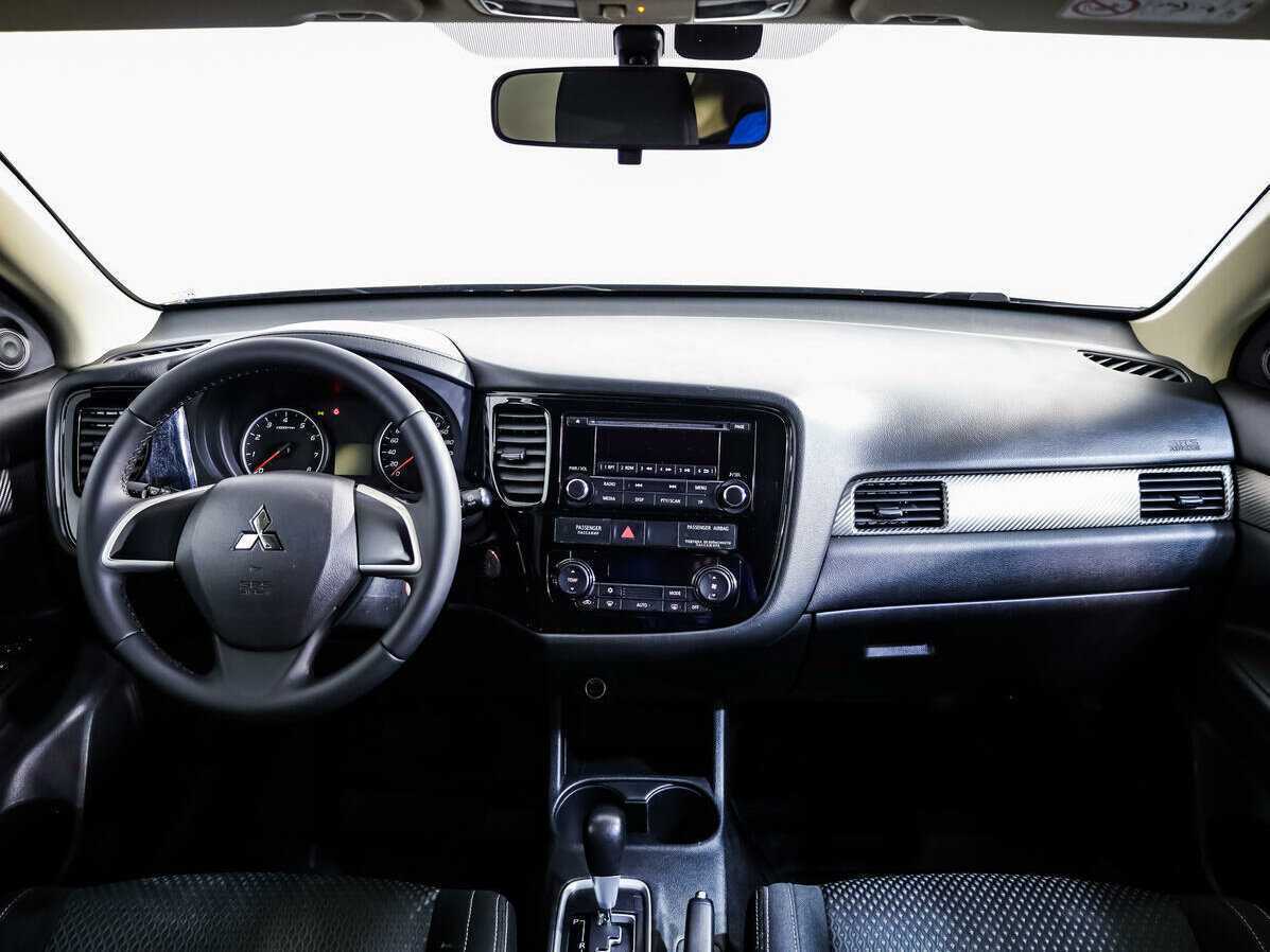 Mitsubishi Outlander 2015