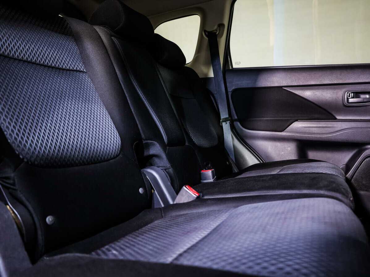 Mitsubishi Outlander 2015
