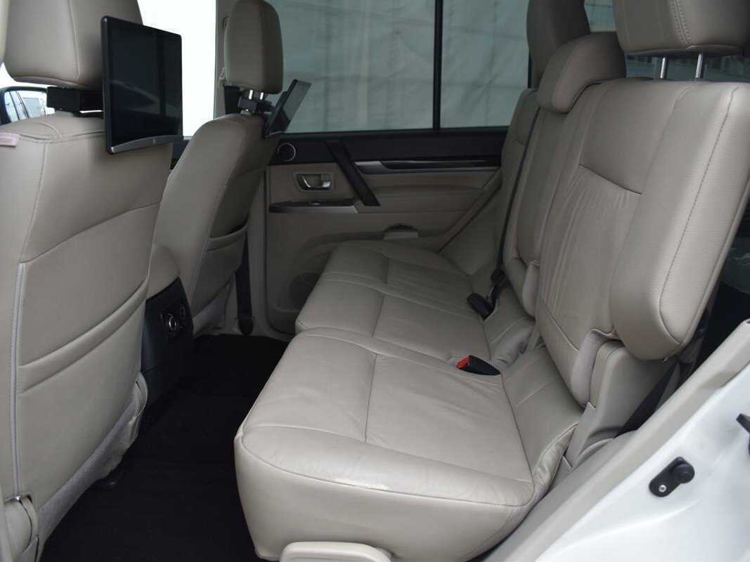 Mitsubishi Pajero 2019