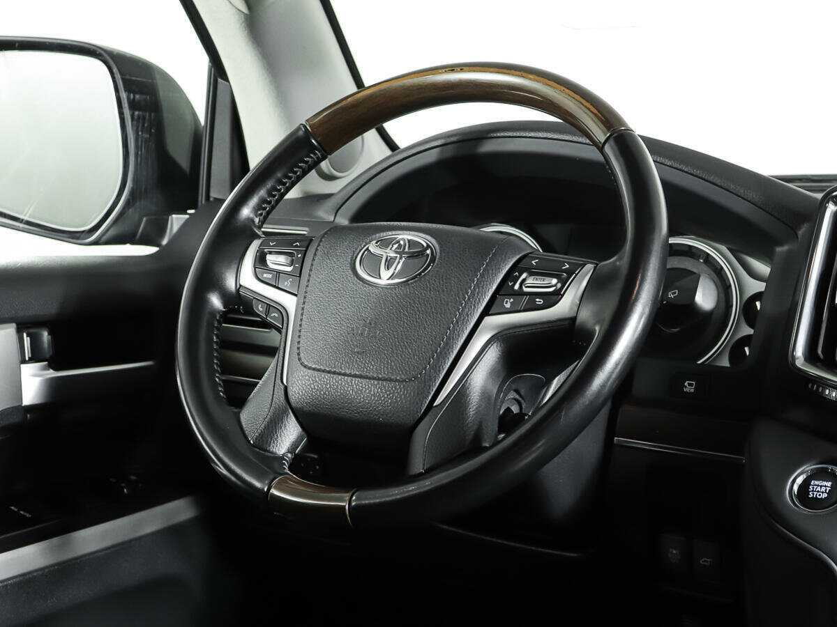 Toyota Land Cruiser 2021