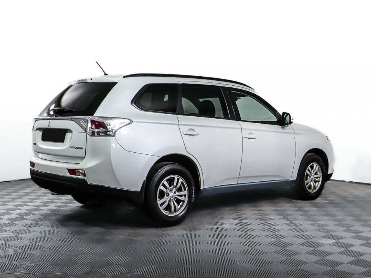 Mitsubishi Outlander 2013