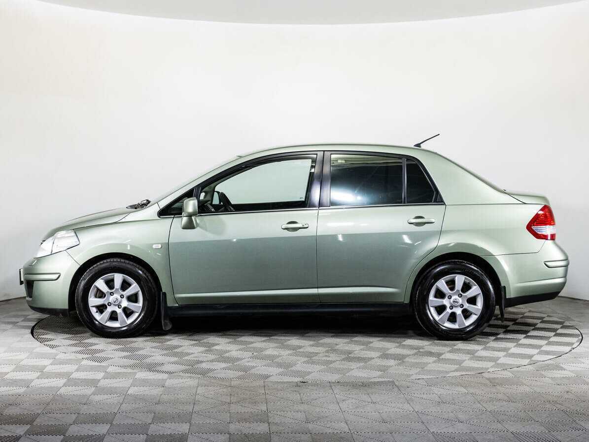 Nissan Tiida 2008
