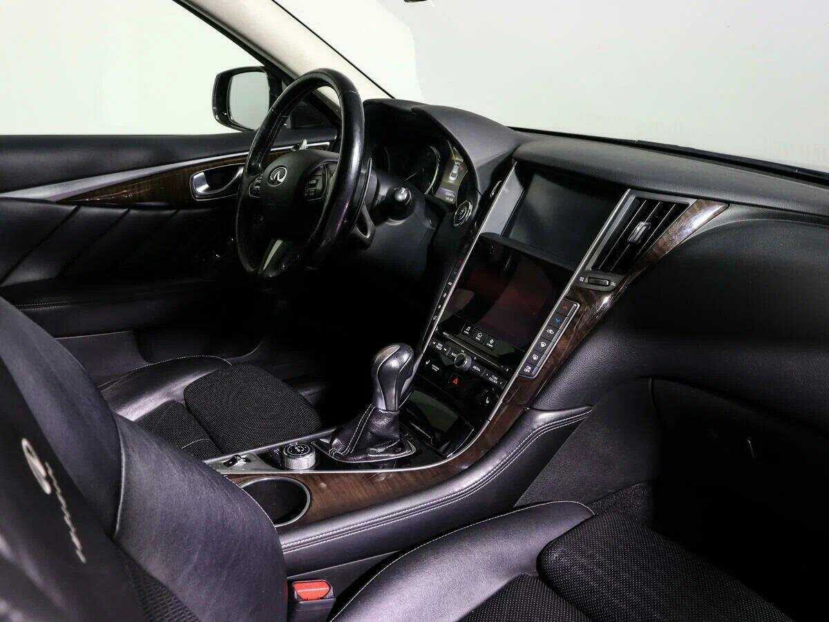 Infiniti Q50 2014