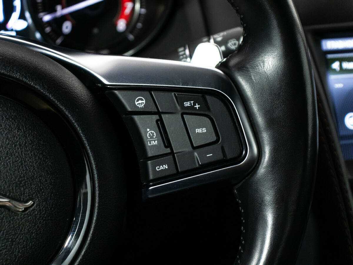Jaguar F-Type 2019
