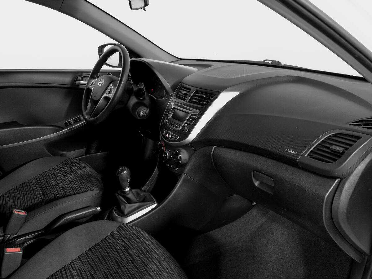Hyundai Solaris 2016