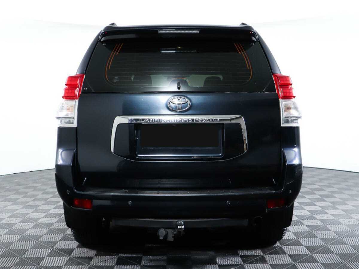 Toyota Land Cruiser Prado 2011