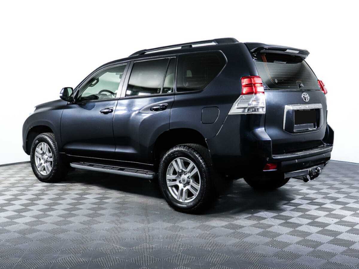 Toyota Land Cruiser Prado 2011