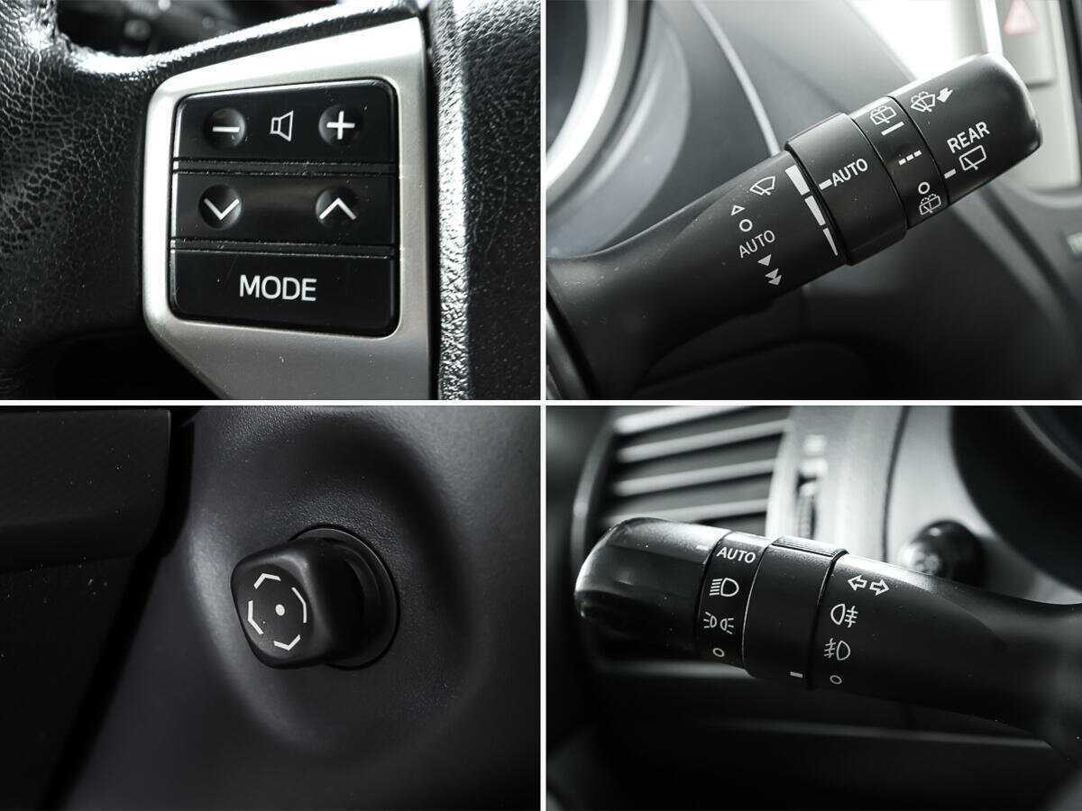 Toyota Land Cruiser Prado 2011