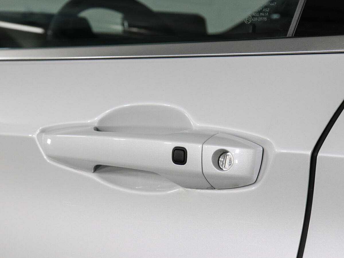 Mitsubishi Outlander 2023