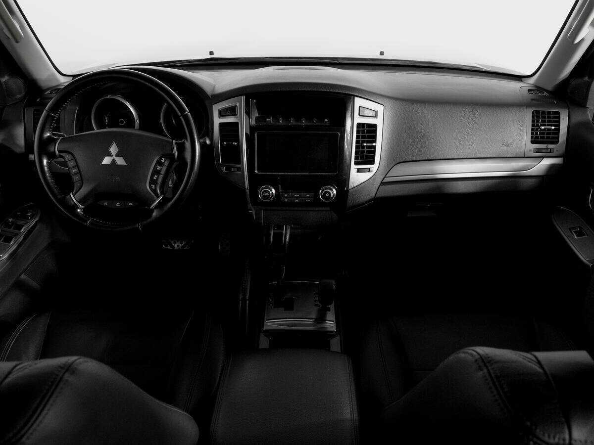 Mitsubishi Pajero 2017