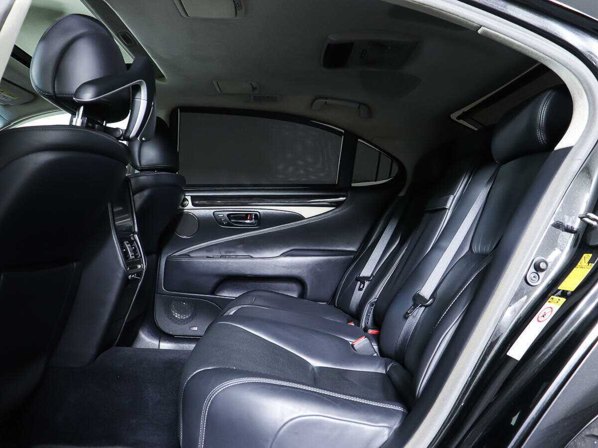 Lexus LS 2014
