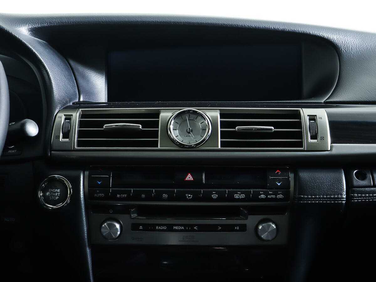 Lexus LS 2014