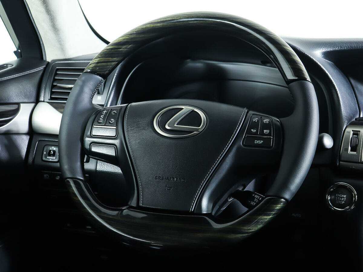 Lexus LS 2014