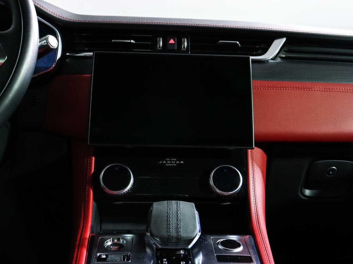 Jaguar F-Pace 2021