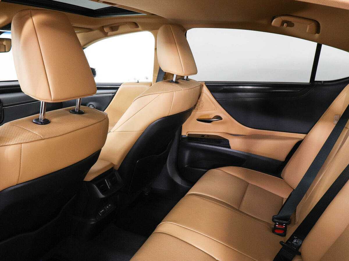 Lexus ES 2022