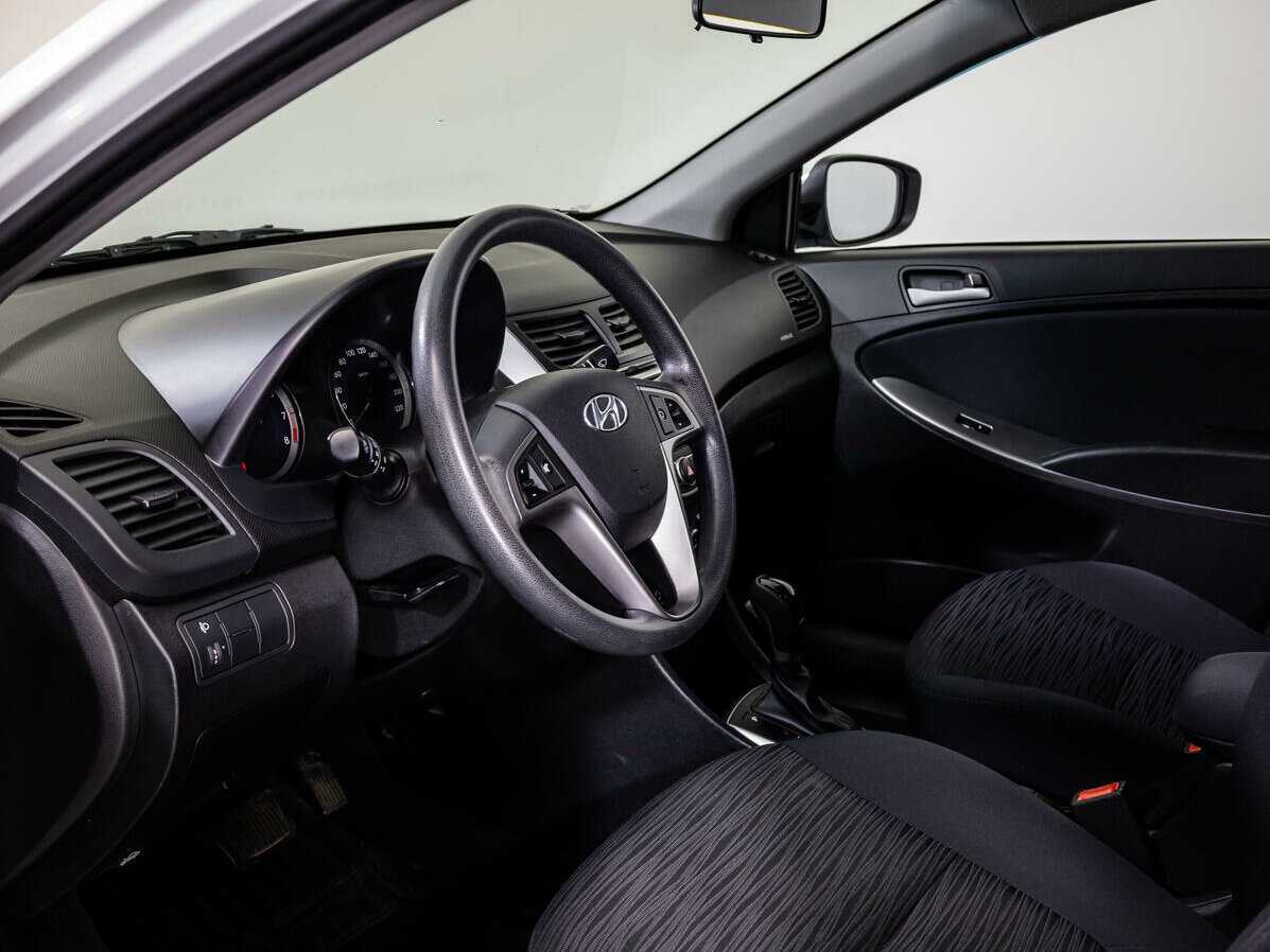 Hyundai Solaris 2016