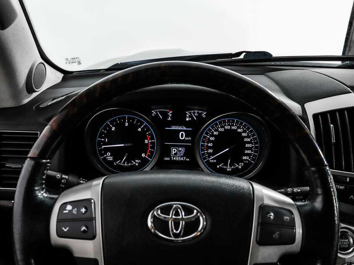Toyota Land Cruiser 2012