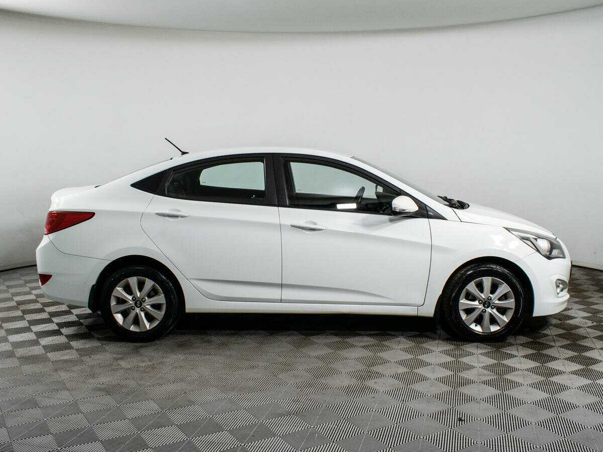 Hyundai Solaris 2016