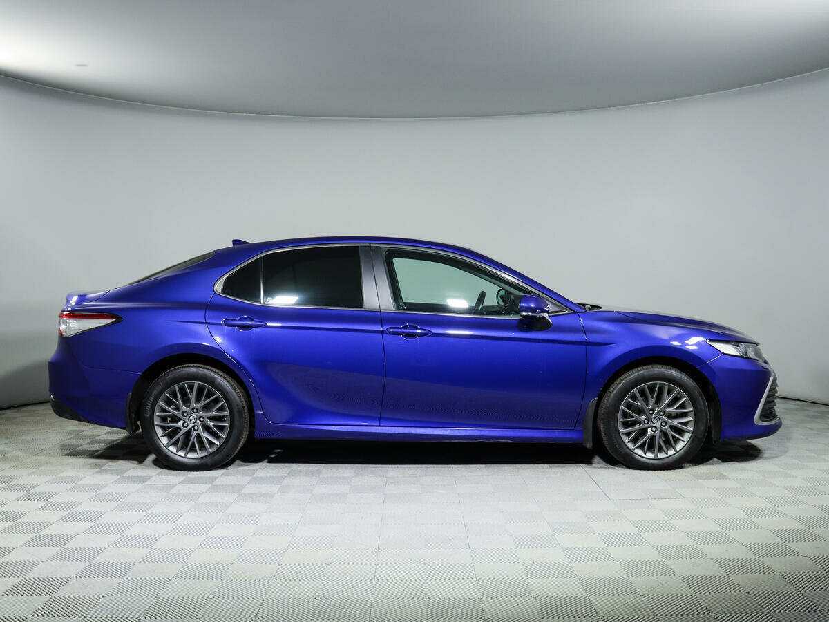 Toyota Camry 2021