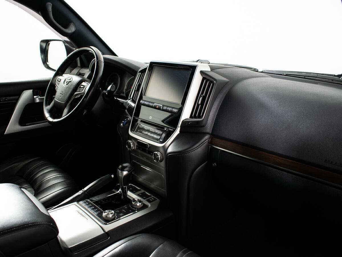 Toyota Land Cruiser 2019