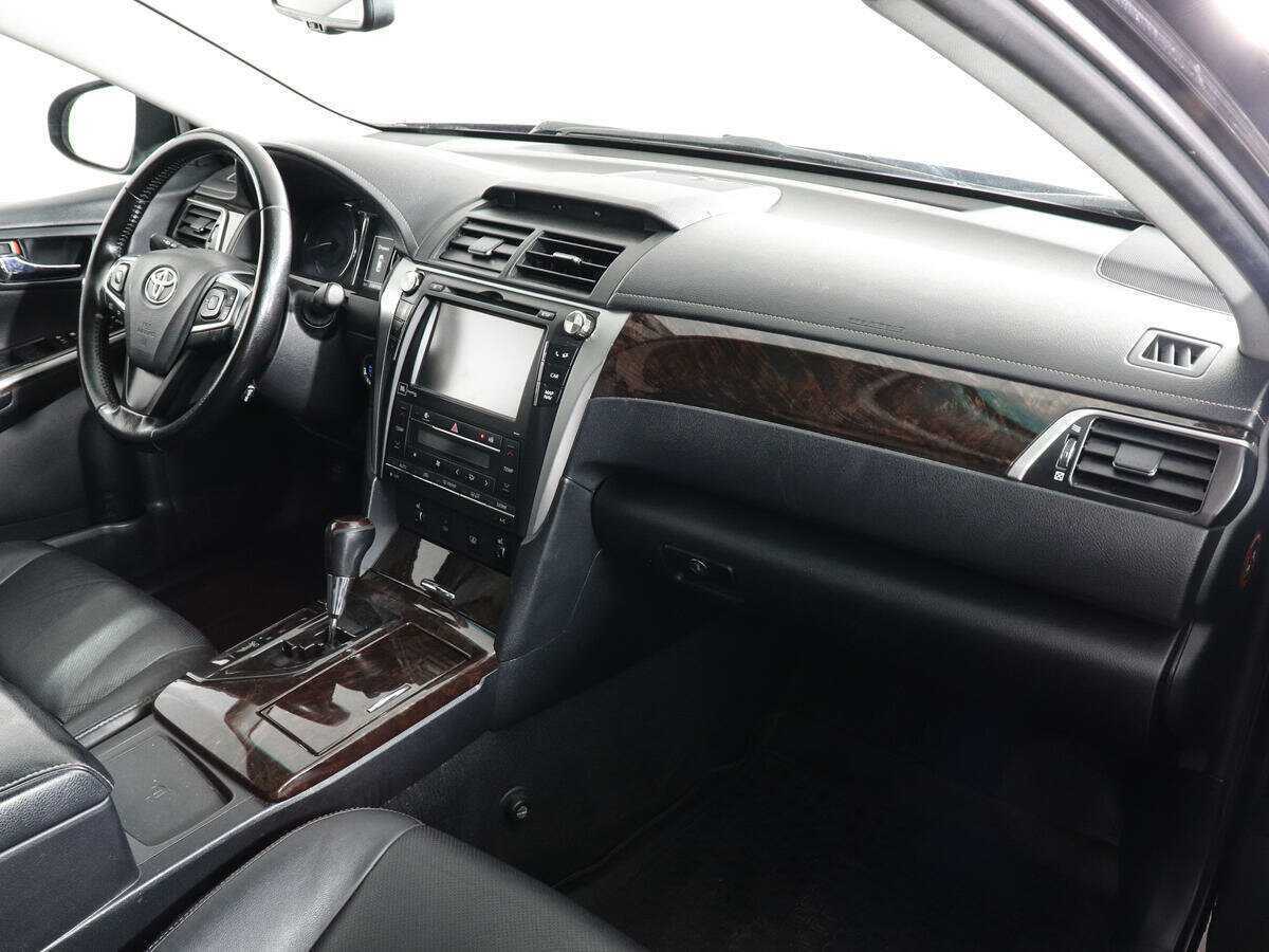 Toyota Camry 2017
