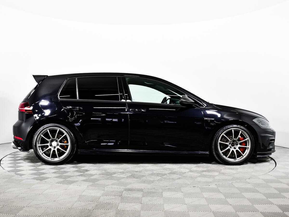 Volkswagen Golf R