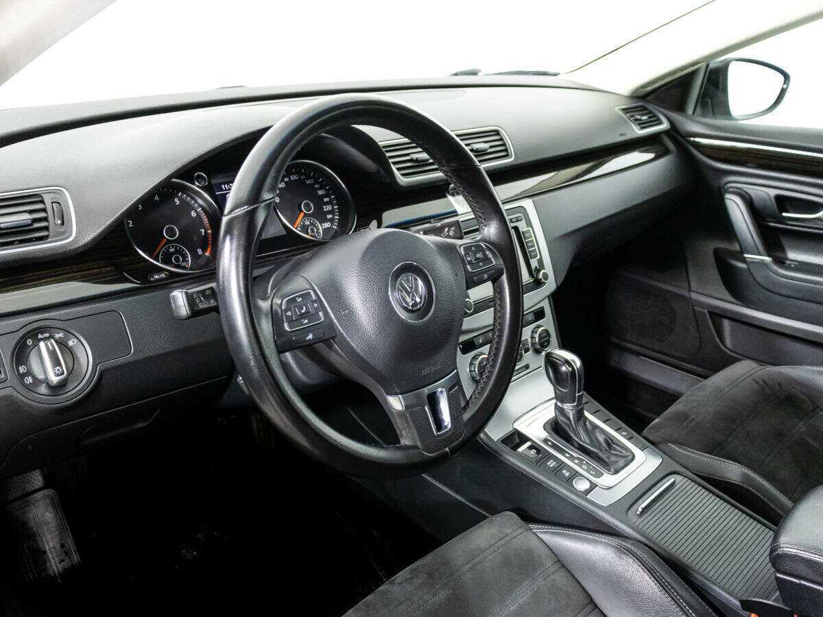 Volkswagen Passat CC 2013
