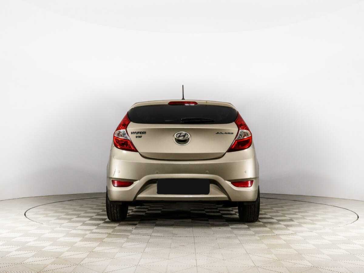 Hyundai Solaris 2013
