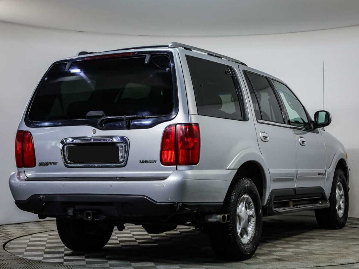 Lincoln Navigator