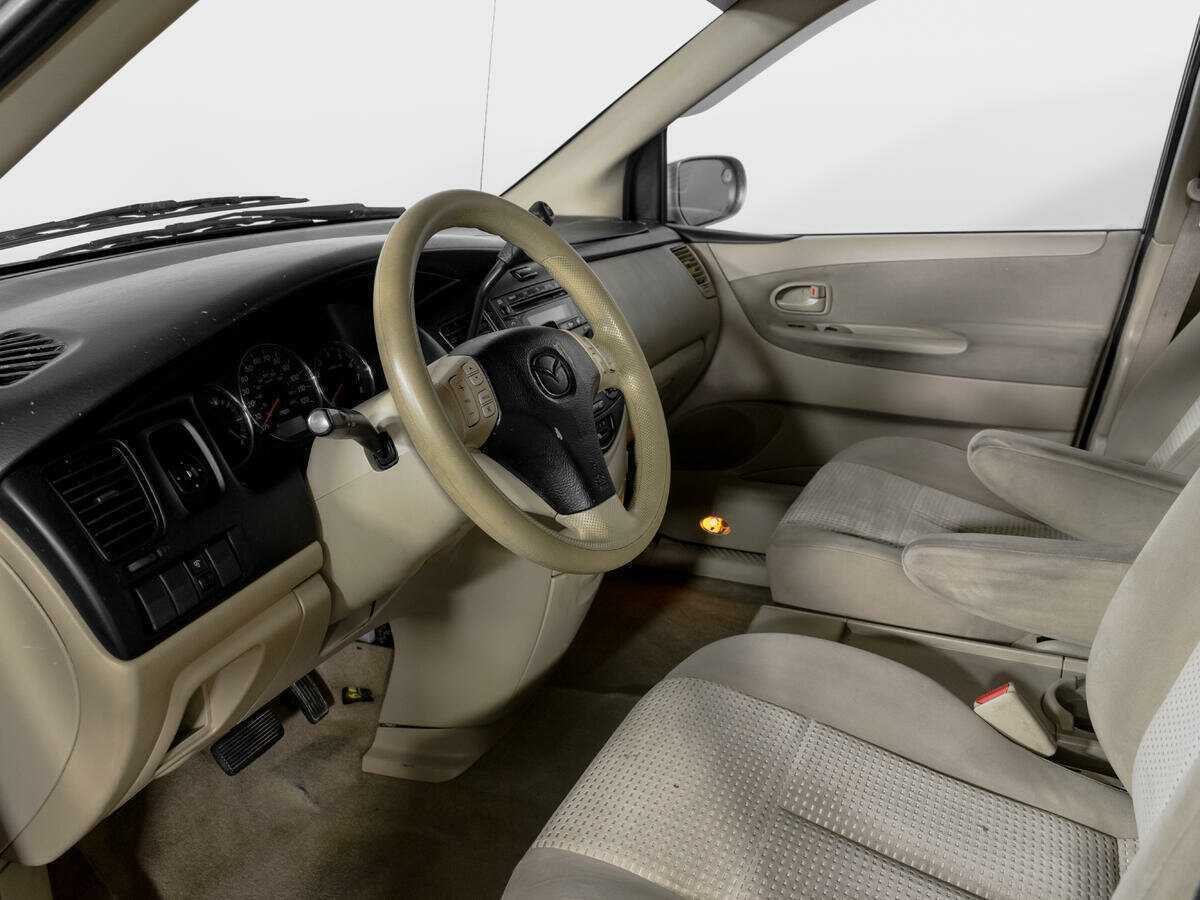 Mazda MPV 2003