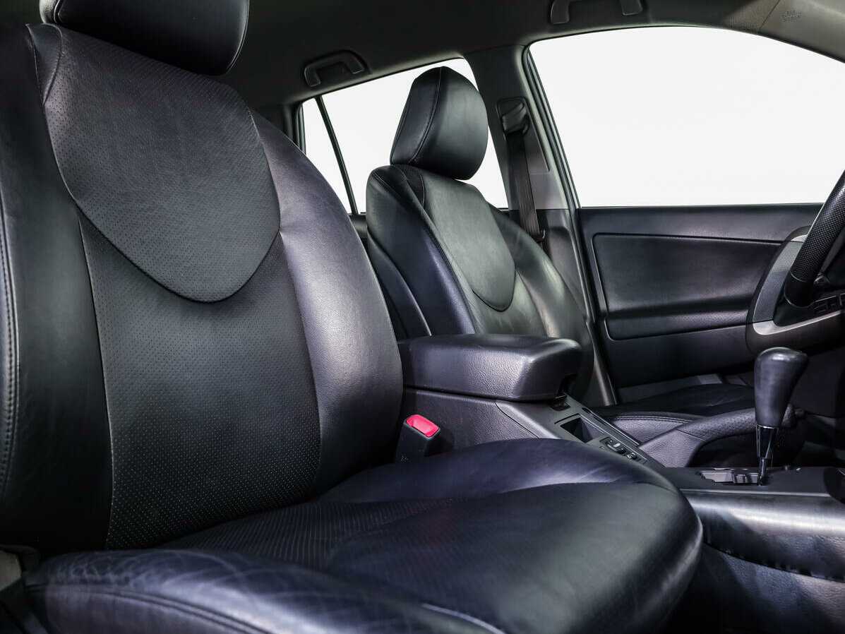 Toyota RAV4 2011