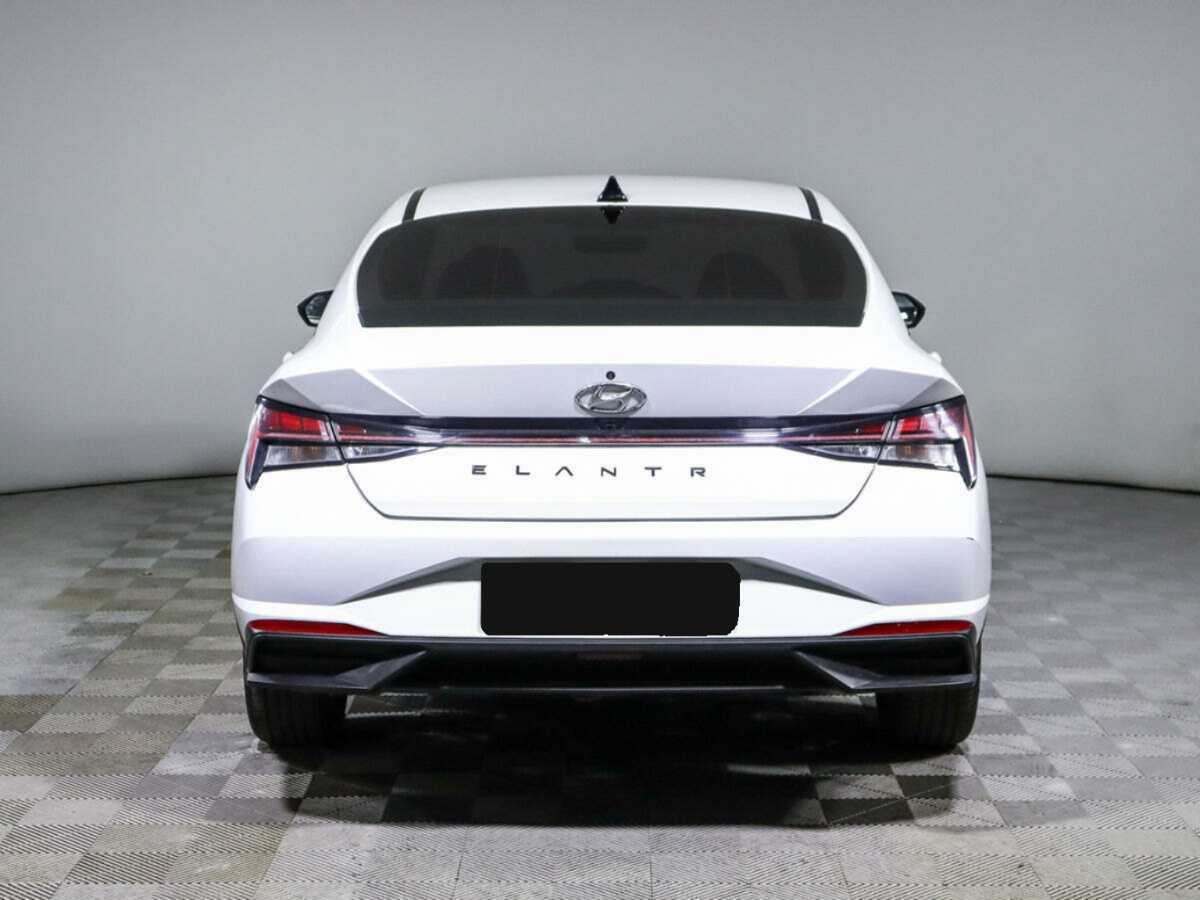 Hyundai Elantra 2021