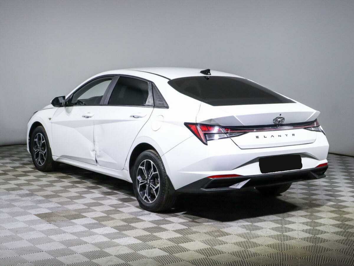 Hyundai Elantra 2021
