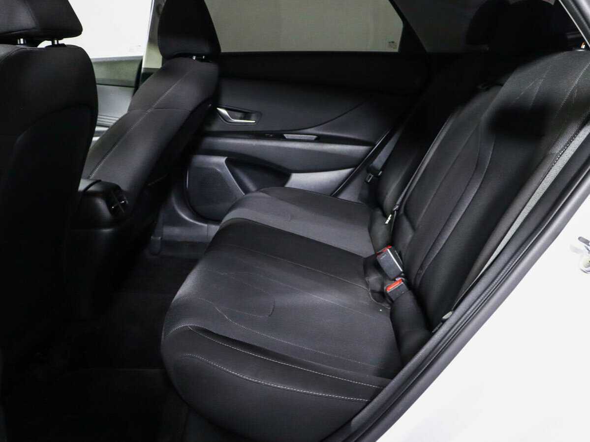 Hyundai Elantra 2021