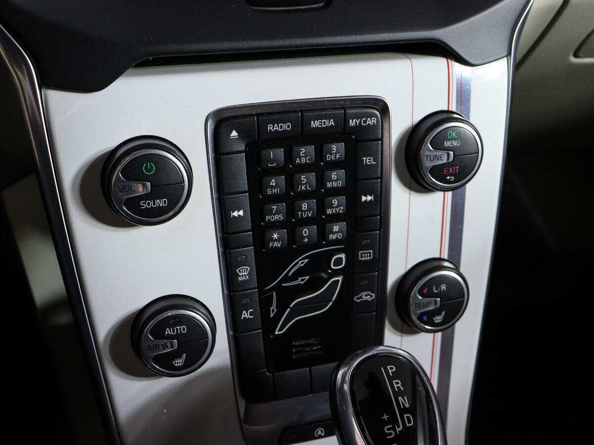 Volvo V40 Cross Country 2014