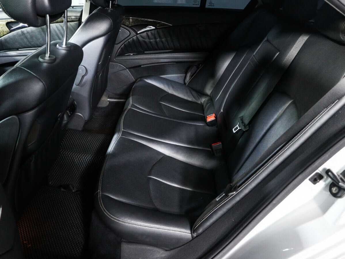 Mercedes-Benz E-Класс 2005