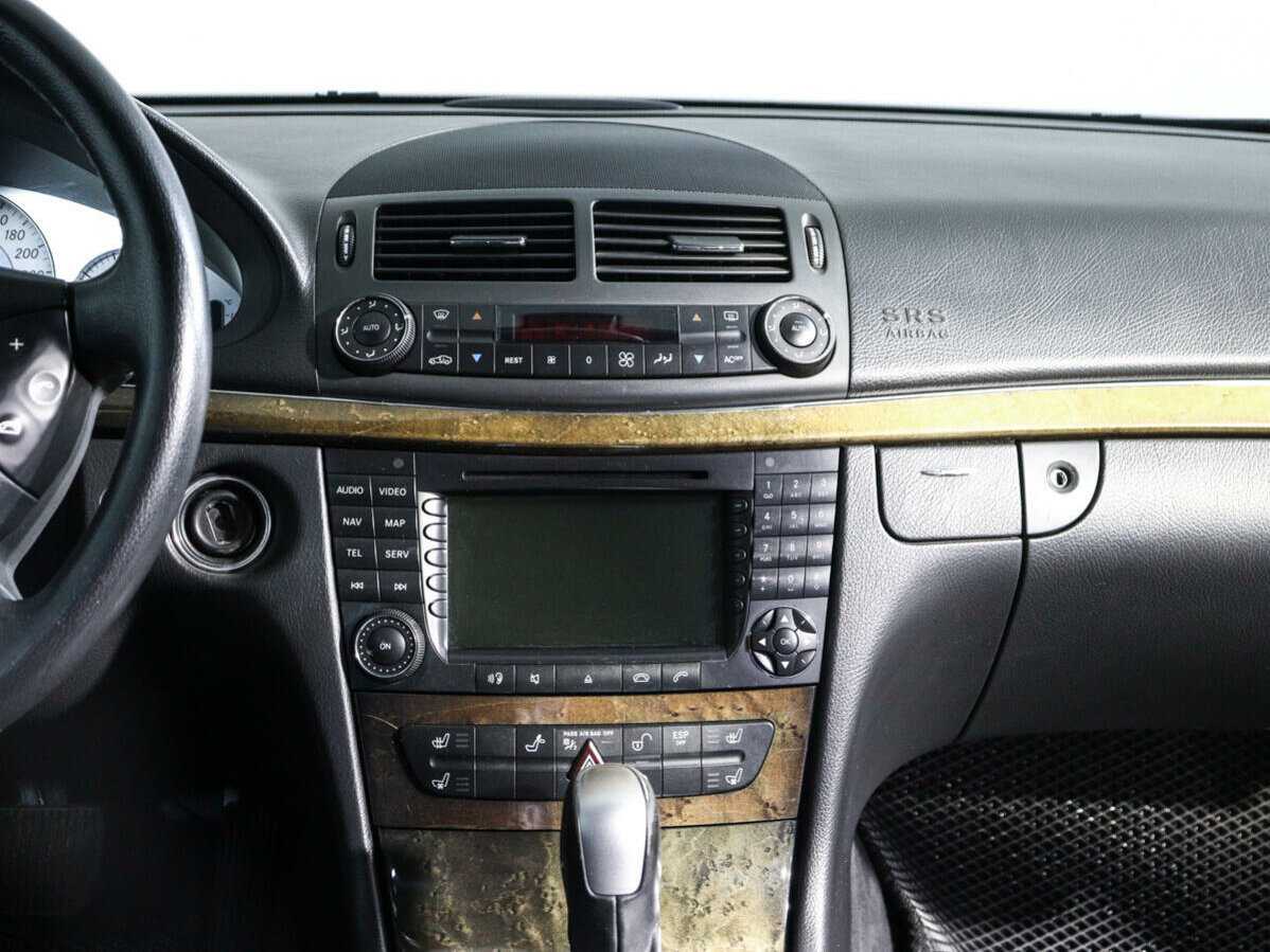 Mercedes-Benz E-Класс 2005