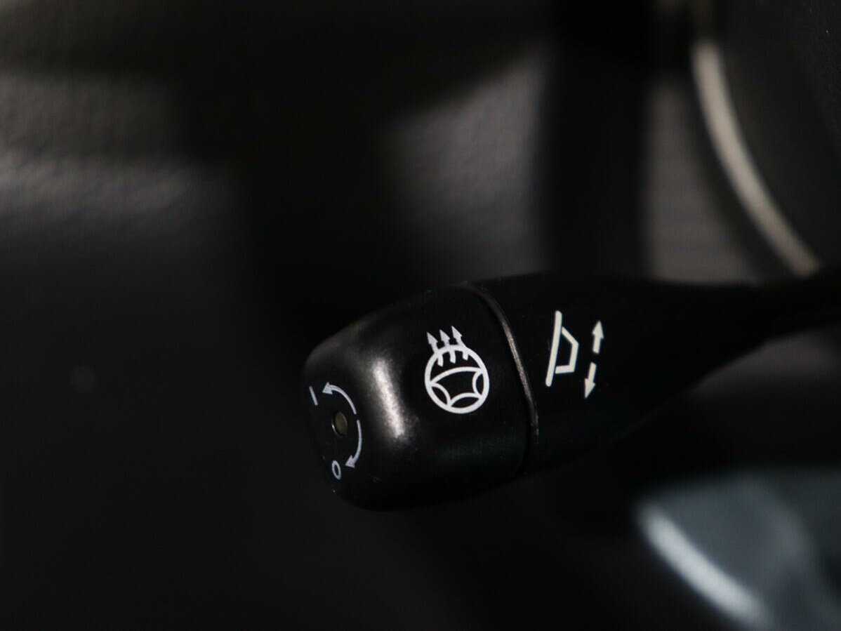 Mercedes-Benz E-Класс 2005