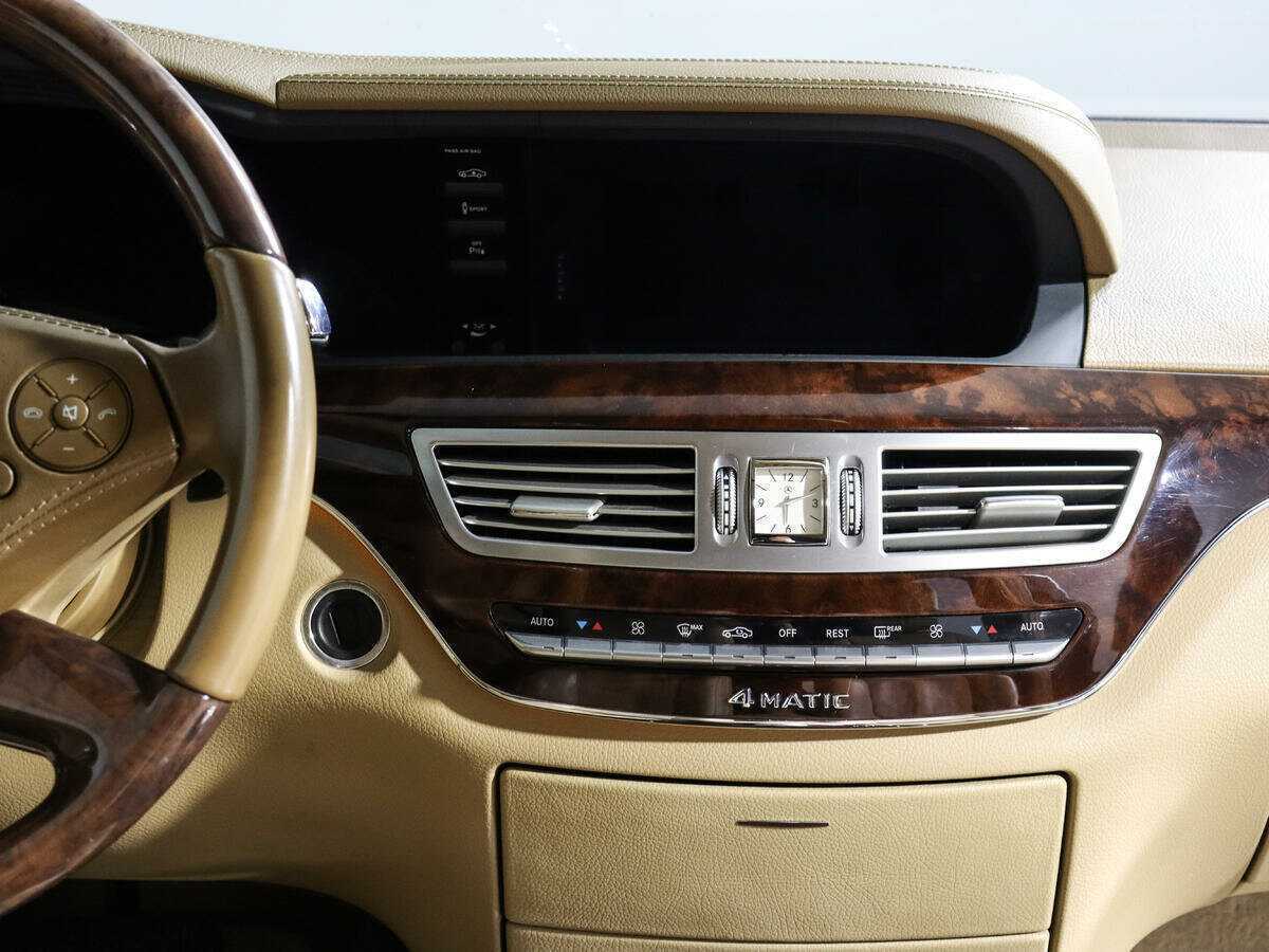 Mercedes-Benz S-Класс 2011