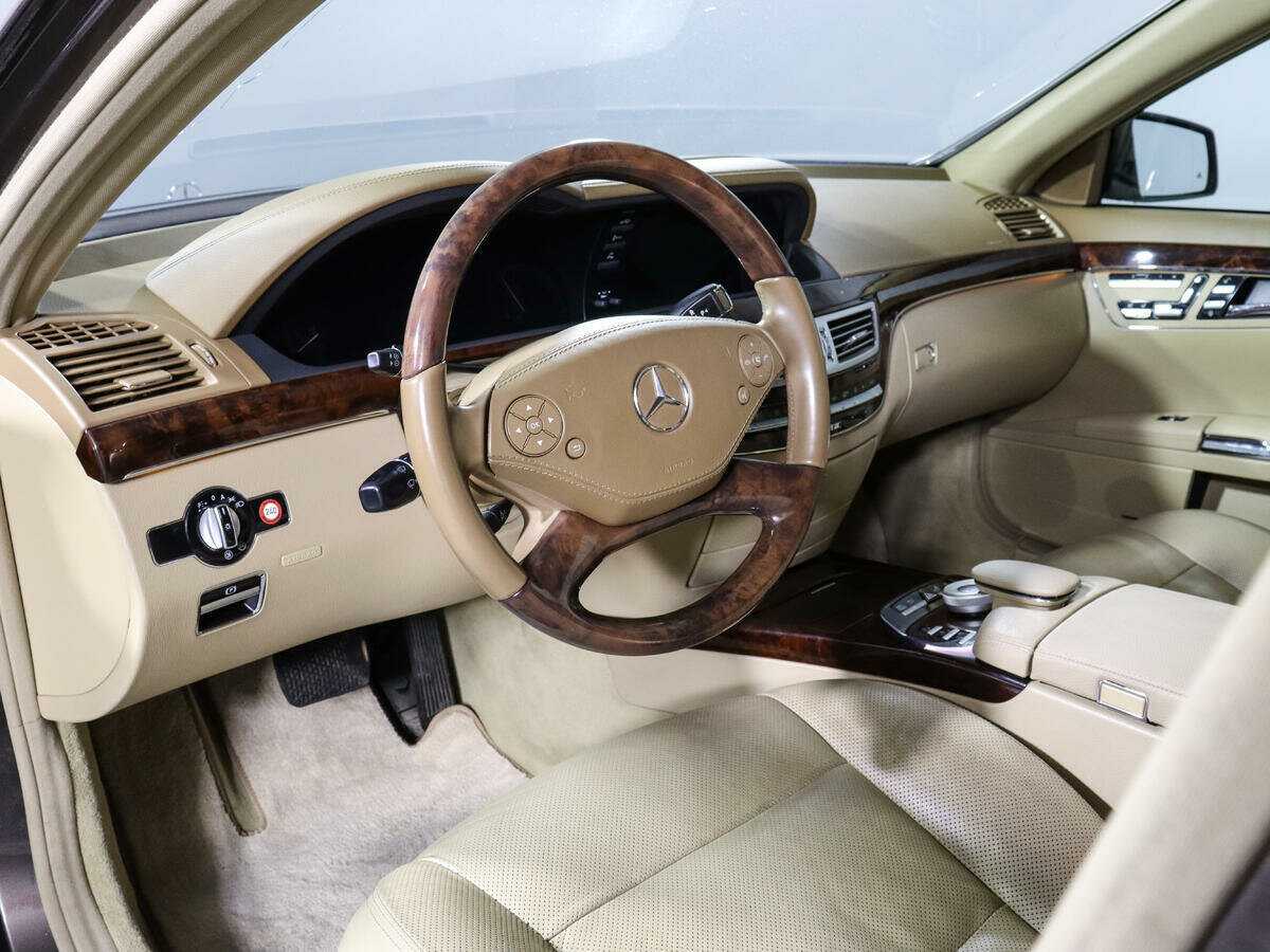 Mercedes-Benz S-Класс 2011