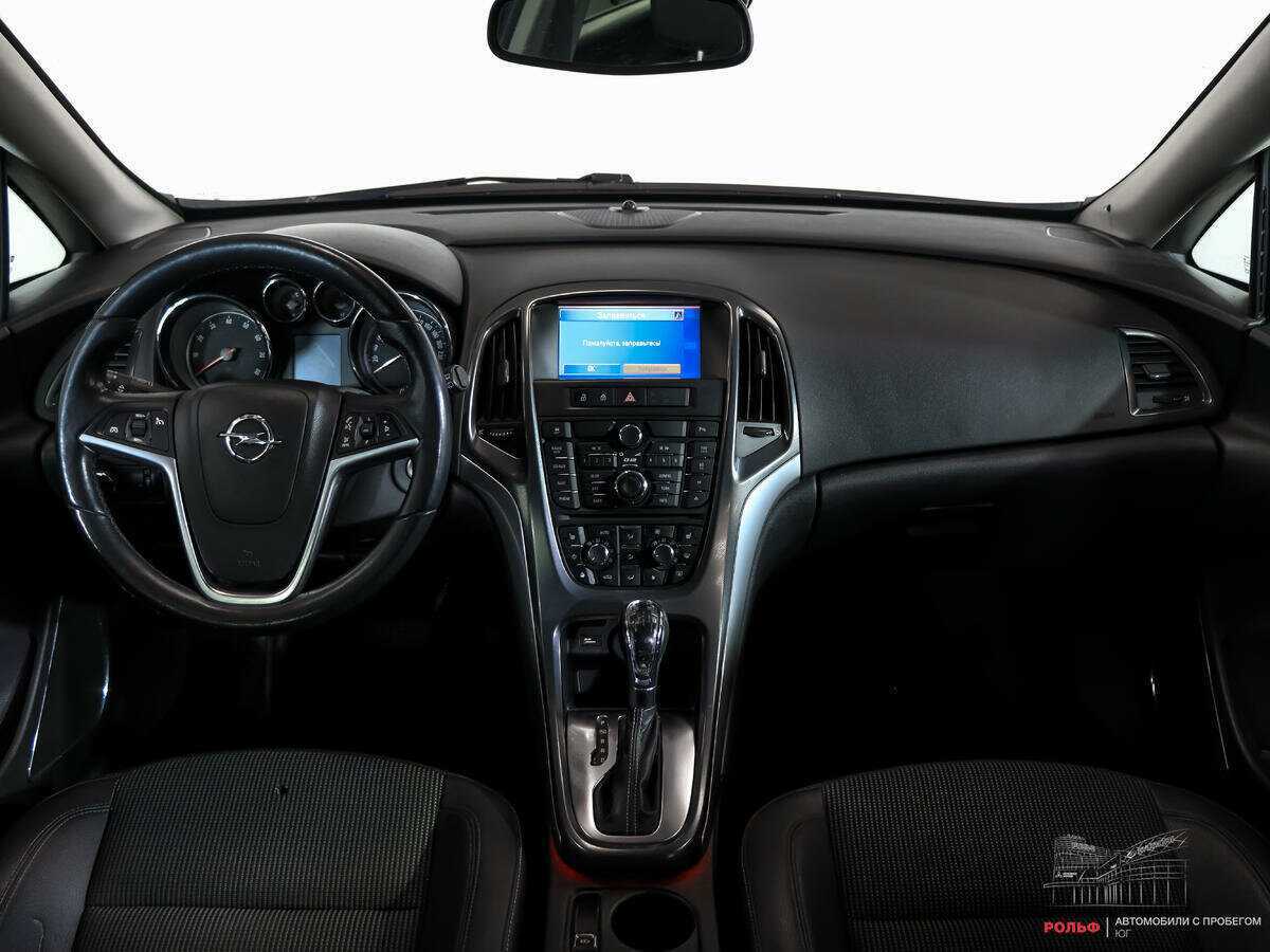 Opel Astra 2011